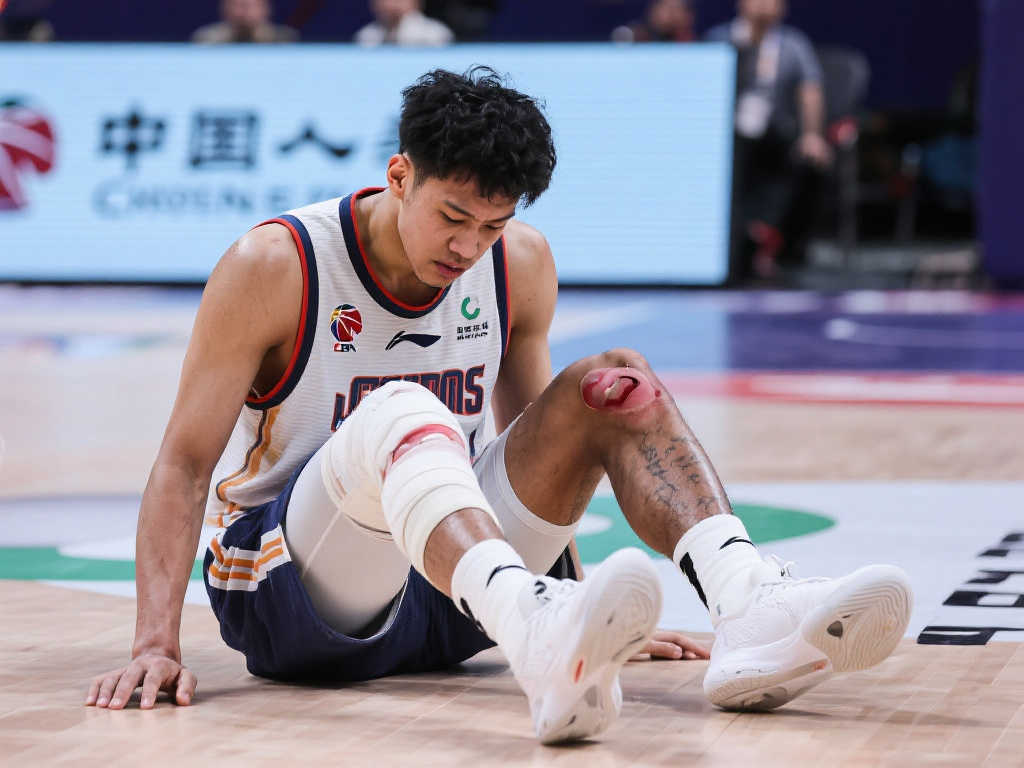 球员本人以 球员本人以